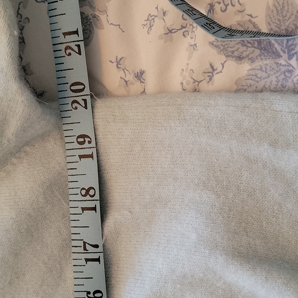 Boundary Waters light blue Angora Lambs wool nylon sweater. - Picture 9 of 11